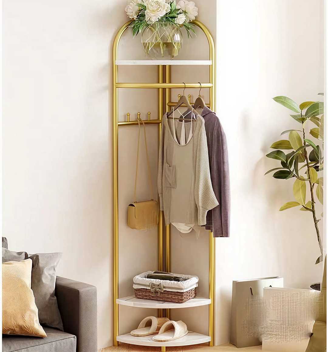 Cuier de Hol Metalic Auriu | Suport Haine Freestanding cu Roti | Baza Stabila | 51x34x160cm | Hol Dormitor Living si Birou