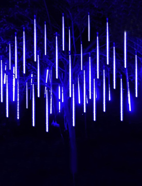 Instalatie tub luminos tip meteorit, 30 cm, 8 tuburi, alb cald