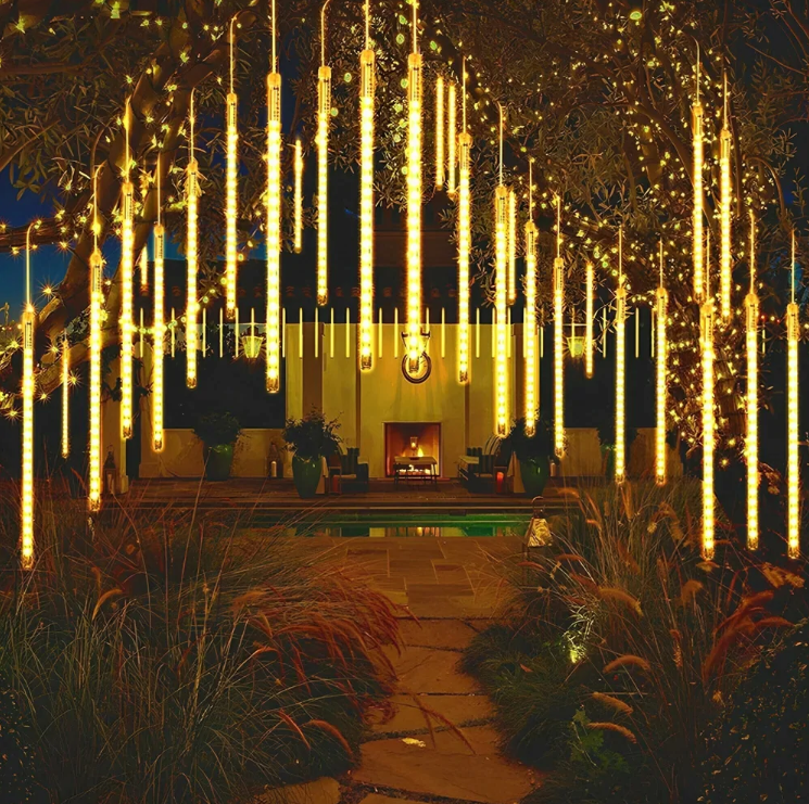 Instalatie tub luminos tip meteorit, 30 cm, 8 tuburi, alb cald