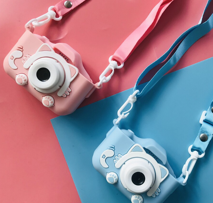 Camera foto digitala pentru copii, functie foto/video, 12MP, 5 Jocuri Incluse, Slot Card MicroSD Max. 32GB ALBASTRU