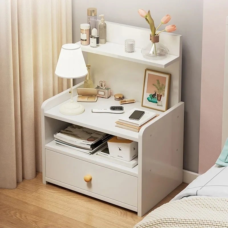 Noptieră Modernă cu Sertar & 3 Polițe | MDF Rezistent | Mâner din Lemn | 33 x 26 x 60 cm | Albă | Design Minimalist Compact