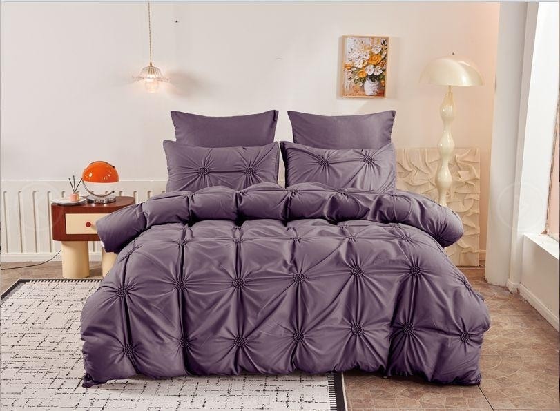 Lenjerie de Pat 6 Piese Finet Inimi Brodate | Mov | Cearceaf Pilota 200x230 Fermoar | Pat 250x270 | 4 Fete Perna | 130 GSM