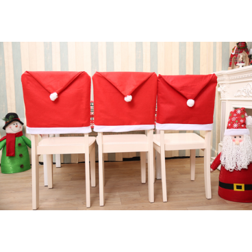 Set 3 huse pentru spatar de scaun, model caciula lui Mos Craciun